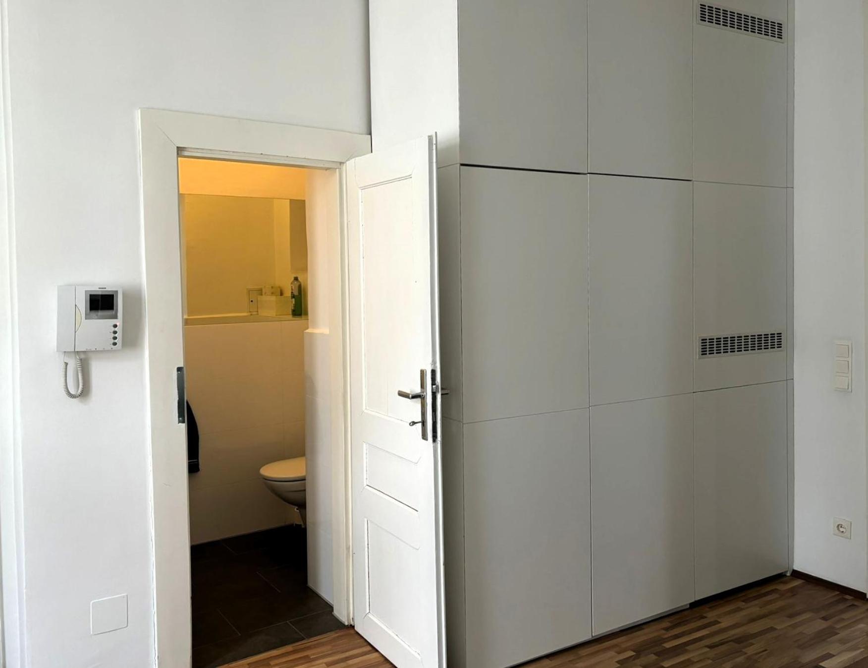 Casa Nostra - Sonnige Wohnung direkt am Augarten Wina Bagian luar foto