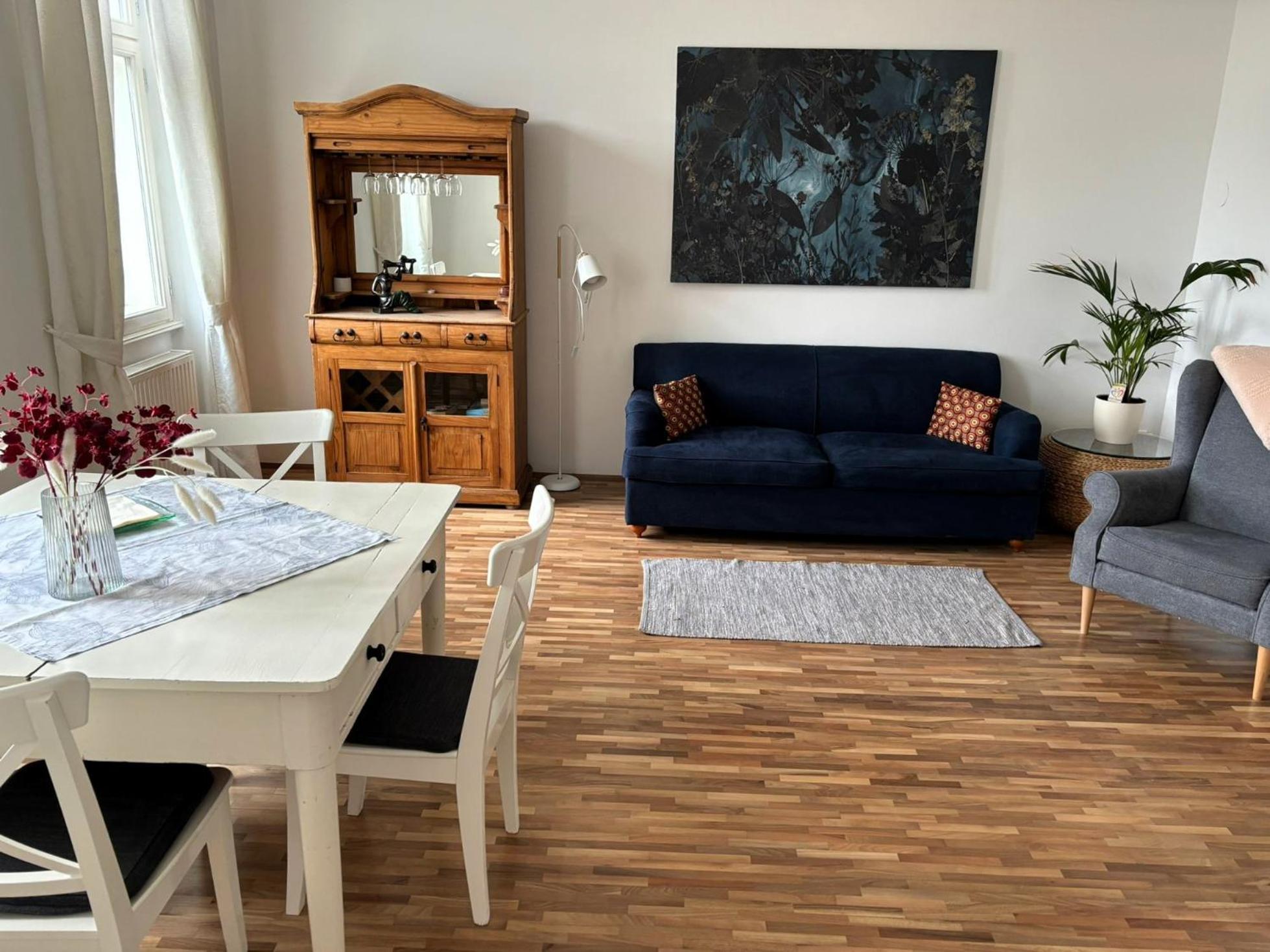 Casa Nostra - Sonnige Wohnung direkt am Augarten Wina Bagian luar foto