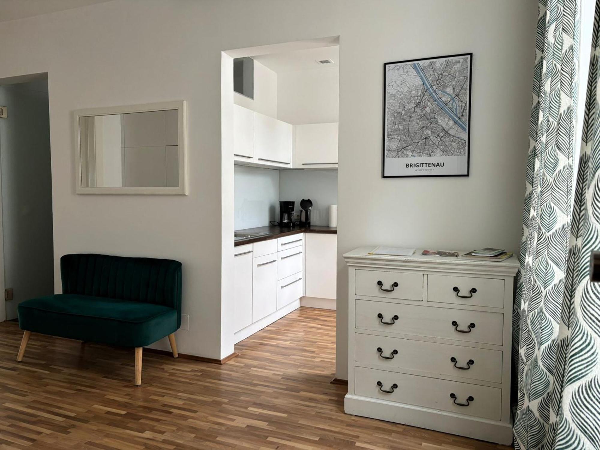 Casa Nostra - Sonnige Wohnung direkt am Augarten Wina Bagian luar foto